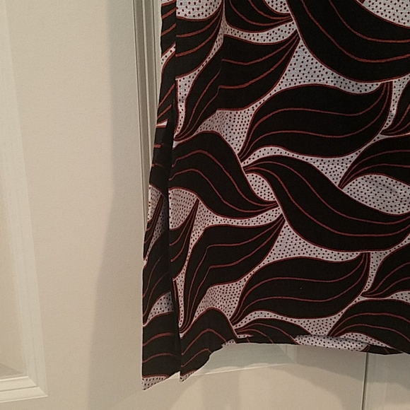 Ann Taylor pencil skirt tribal print - Picture 2 of 2